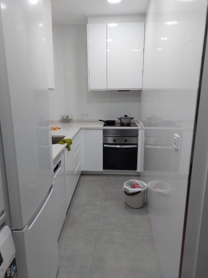 Habitacion En Madrid Apartment Luaran gambar